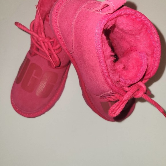 Ugg Neumel shoes size 5 pink or size 3 - Picture 2 of 6